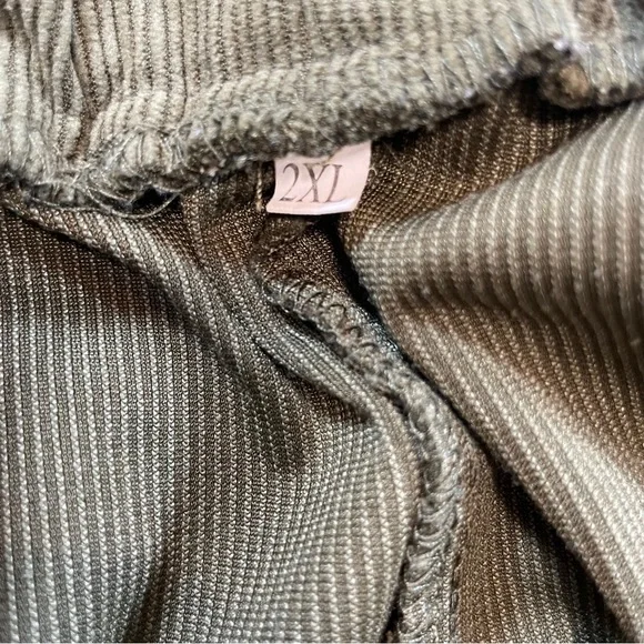 Olive Green Corduroy Mushroom Embroidery Womens Shorts 2XL Plus Size - Picture 5 of 7